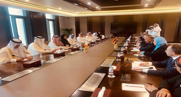 وزير الخارجية ونظيره القطري يترأسان أعمال اللجنة العليا المشتركة بين البلدين بالدوحة