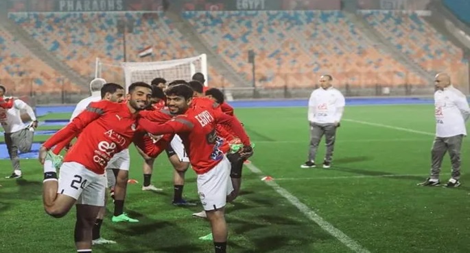 اكتمال القوة الضاربة للمنتخب اليوم بوصول المحترفين استعدادًا لكأس العاصمة الإدارية