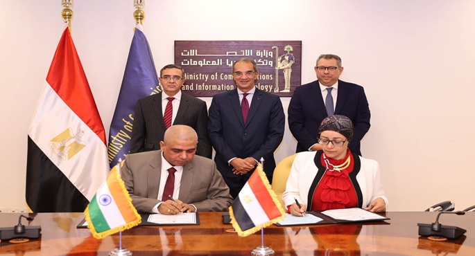 بالصور .. طلعت يشهد توقيع مذكرة تفاهم بين معهد تكنولوجيا المعلومات والمعهد الوطنى للإلكترونيات وتكنولوجيا المعلومات الهندي