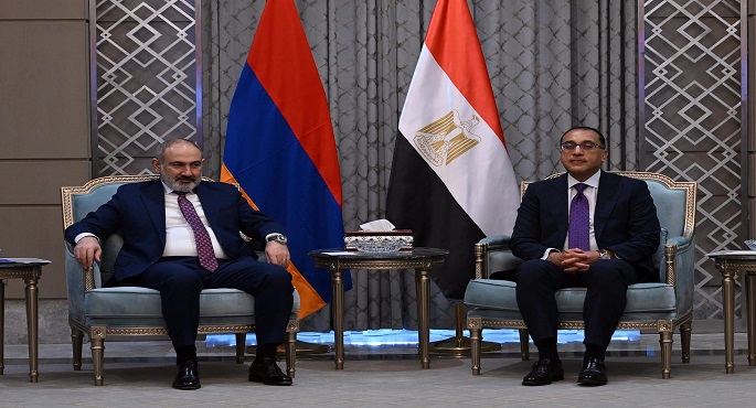 بالصور.. رئيس الوزراء يؤكد اهتمام مصر بزيادة حجم العلاقات الاقتصادية والتجارية مع أرمينيا