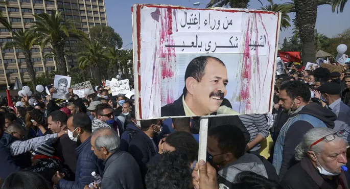 الإعدام لـ 4 مدانين والمؤبد لـ 2 في قضية اغتيال السياسي التونسي شكري بلعيد