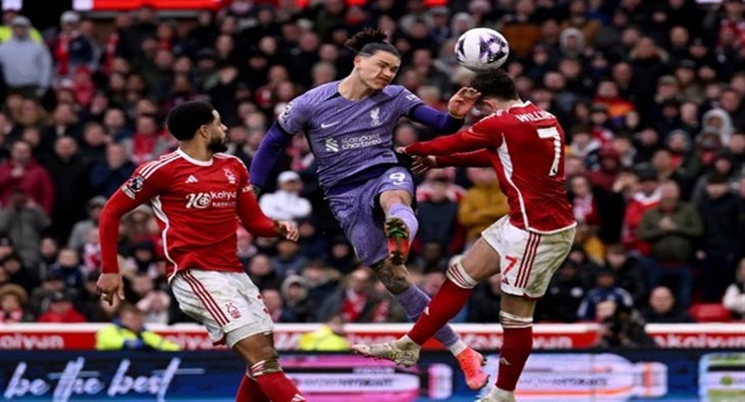 ليفربول يؤمن صدارته للدوري الإنجليزي بفوز قاتل على نوتينجهام فورست بهدف