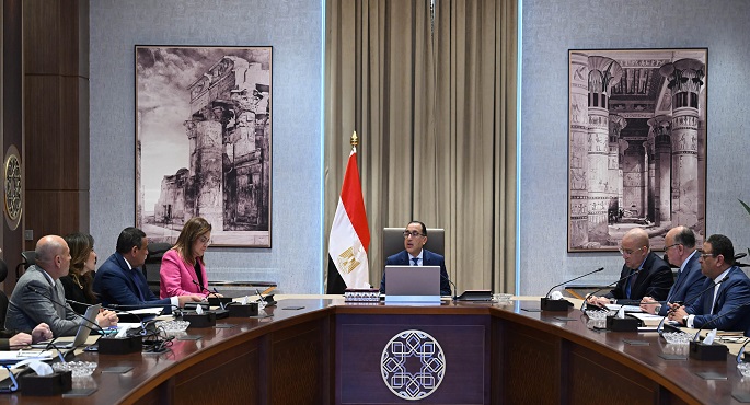 رئيس الوزراء يُتابع الموقف التنفيذي للمشروعات السكنية “بديل العشوائيات”