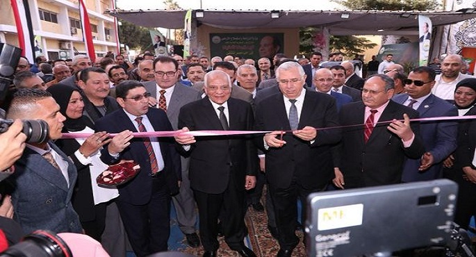 بالصور.. وزير الزراعة ومحافظ الجيزة يفتتحان معرض “خير مزارعنا لأهالينا” للسلع والمنتجات الغذائية بالدقي