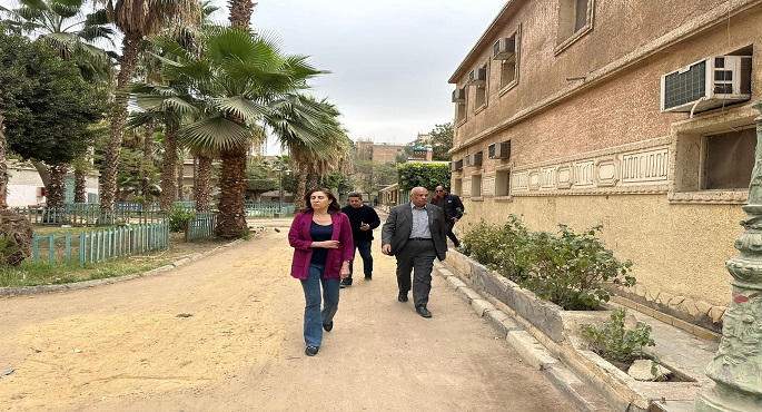 بالصور ..وزيرة الثقافة: حريق استوديو الأهرام في مقر الحارة الشعبية وبعيد عن البلاتوهات