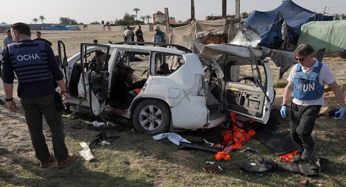 لومند الفرنسية: بعد مقتل عمال الإغاثة في غزة.. بايدن لن يتخلى عن حليفه