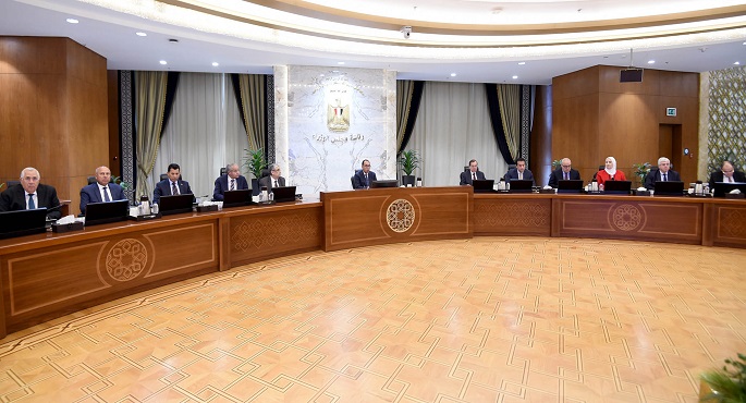 بالصور.. رئيس الوزراء يتابع موقف تدقيق اعداد اللاجئين والتكلفة التي تتحملها الدولة من خدمات لرعايتهم