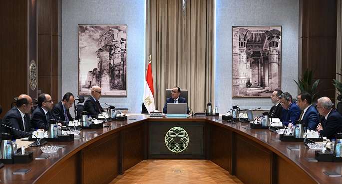 مدبولي يتابع موقف تقنين الأراضي المنقولة من جهات الولاية المختلفة للمدن الجديدة