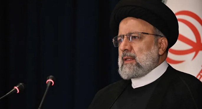 مصير غامض للرئيس الإيراني بعد حادثة مروحيته.. وفرق الإنقاذ تحاول العثور عليه