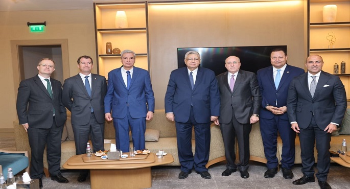 رئيس هيئة الرقابة الصحية يبحث مع رئيس استرازينيكا مصر سبل تعزيز التعاون في مجال جودة الرعاية الصحية