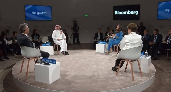 التضخم ومعدلات الفائدة وسلاسل الإمداد تهيمن على الجلسة الافتتاحية للمنتدى الاقتصادي بالرياض