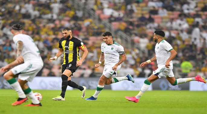 الأهلي يستضيف الاتحاد في ديربي جدة بالدوري السعودى الليلة