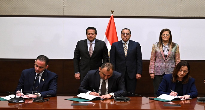 بالصور.. رئيس الوزراء يشهد مراسم توقيع بروتوكول تعاون لتنفيذ أنشطة دعم حوكمة قطاع الخدمات الصحية بمصر