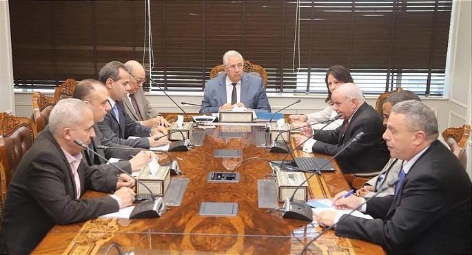 وزير الزراعة يبحث كيفية الاستفادة من البحث العلمي في مكافحة الآفات الزراعية