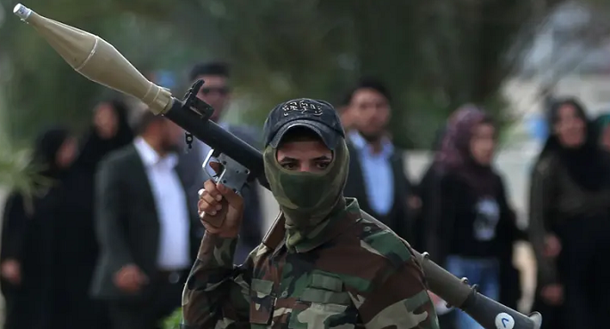 فصائل عراقية تعلن استهداف مصافي نفط في حيفا بإسرائيل