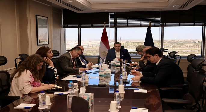 وزير السياحة والآثار يستعرض مستجدات الخطة التنفيذية لتحسين التجربة السياحية بمصر