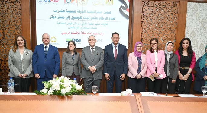 وزير الصناعة: الدولة حريصة على تنمية وتطوير قطاع الرخام والجرانيت لتوفير احتياجات السوق المحلي والتصدير
