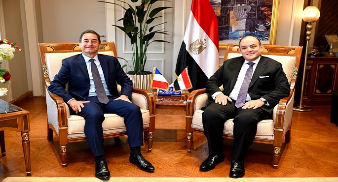 وزير التجارة يبحث وسفير فرنسا أوجه التعاون الاقتصادي المشترك