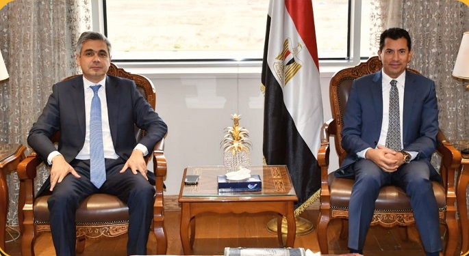 وزير الشباب والرياضة يتابع استعدادات اتحاد الفروسية لاستضافة البطولات
