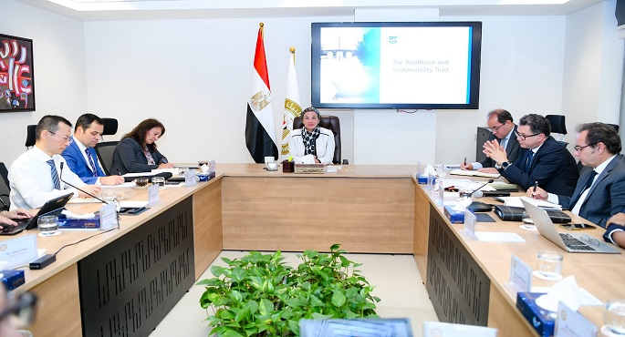 بالصور.. وزيرة البيئة: بدء المناقشات مع صندوق النقد لحصول مصر على مليار و200 مليون لدعم البيئة والمناخ