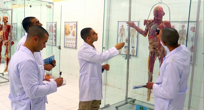 كلية الطب بالقوات المسلحة تحصل على شهادات الاعتماد الدولية “الأيزو”