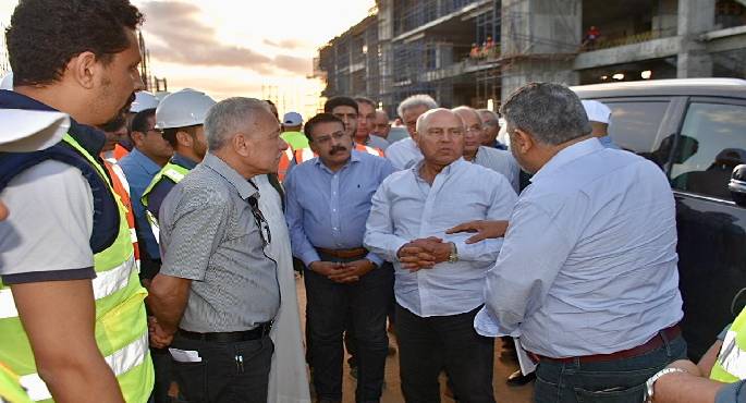 وزير النقل يتابع معدلات تنفيذ الخط الأول لـ”القطار الكهربائي السريع”