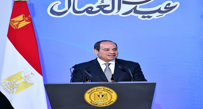 بالفيديو.. خلال الاحتفال بعيد العمال.. الرئيس السيسي: أطالب الحكومة بزيادة الحد الأدنى لإعانات صندوق الطوارئ من 600 إلى 1500 جنيه