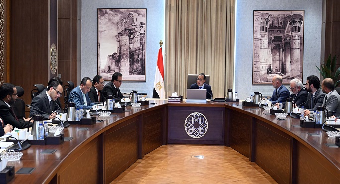 بالصور.. رئيس الوزراء يتابع جهود إقامة مركز جوستاف روسي لعلاج الأورام في مصر