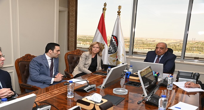 بالصور.. وزير قطاع الأعمال العام يبحث مع سفيرة النرويج مجالات التعاون المشترك وفرص الاستثمار