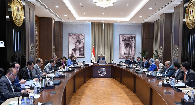 بالصور.. رئيس الوزراء يُشدد على سرعة تحويل عدد من الاتفاقات الإطارية الخاصة بالهيدروجين الأخضر إلى عقود