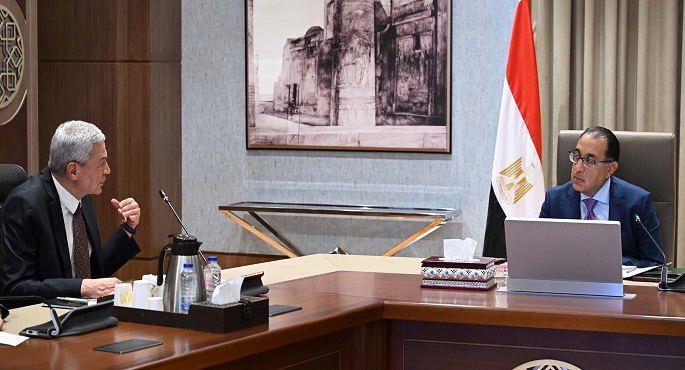 بالصور.. رئيس الوزراء يُتابع عددا من ملفات عمل الهيئة المصرية للشراء المُوحد والإمداد والتموين الطبي