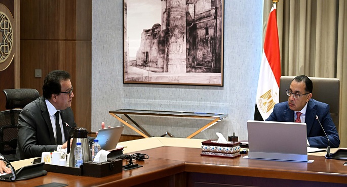 بالصور.. رئيس الوزراء يتابع موقف تنفيذ المرحلة الثانية من منظومة التأمين الصحي الشامل وموقف القطاع الصحي في “حياة كريمة”