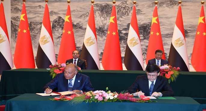 بالفيديو.. الرئيسان السيسي وشي جين بينج يشهدان توقيع عدد من الاتفاقيات ومذكرات التعاون بين البلدين