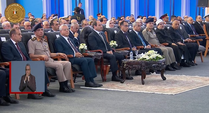 بالفيديو.. الرئيس السيسي يشهد الاحتفال بعيد العمال بمجمع “هاير مصر” الصناعي بمدينة العاشر من رمضان