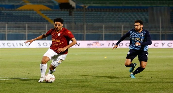 بيراميدز يسعى لتأمين صدارة الدورى أمام سيراميكا الليلة