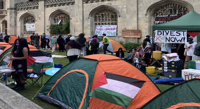احتجاجات متواصلة بجامعات أمريكية وبريطانية دعما لفلسطين.. وجامعة كولومبيا تلغي حفل تخرج