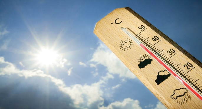 الأرصاد: أجواء حارة نهارا وشبورة على الطرق والعظمى بالقاهرة 32 درجة