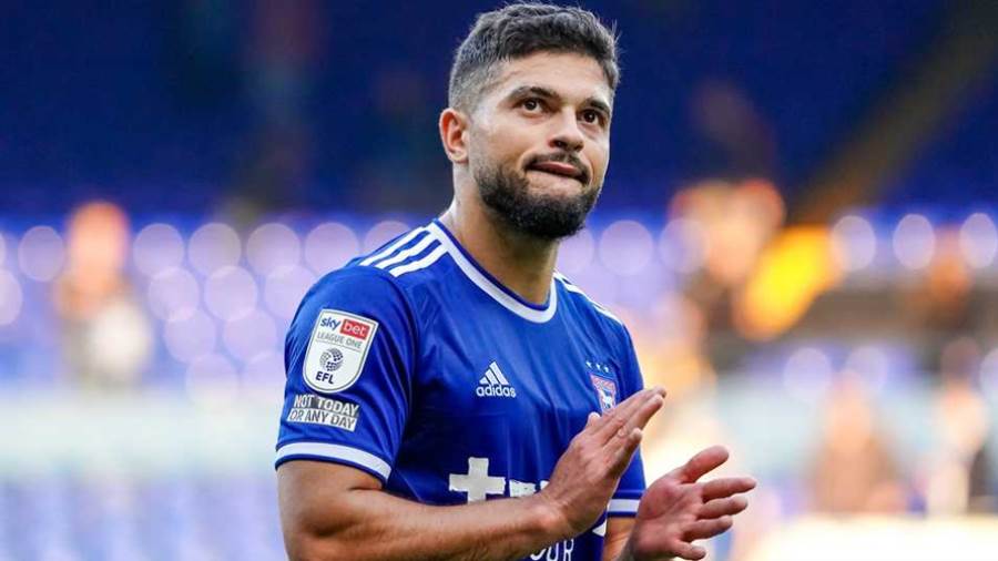 سام مرسي يحصل على جائزة أفضل لاعب في نادي إيبسويتش عام 2024