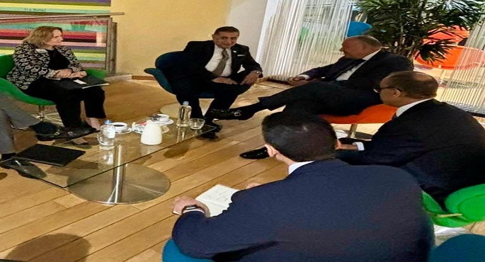 شكرى ووزير الدولة البريطاني يتبادلان الرؤى بشأن الأوضاع الإنسانية والأمنية بقطاع غزة