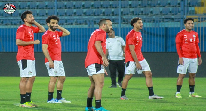 صلاح يقود قائمة منتخب مصر لمباراتي بوركينا فاسو وغينيا بيساو