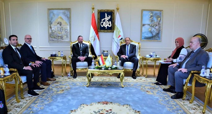 بالصور .. وزير الطيران المدنى يلتقي وفد إدارة أمن النقل الأمريكية (TSA) بالعاصمة الإدارية الجديدة