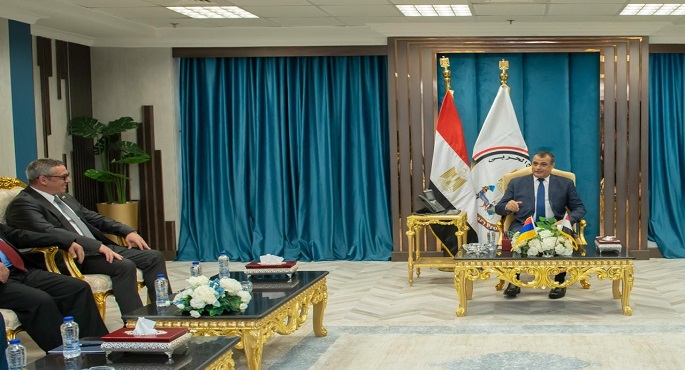 بالصور.. وزير الدولة للإنتاج الحربى يبحث مع رئيس لجنة الصناعة العسكرية الأرمينية أوجه التعاون المشترك