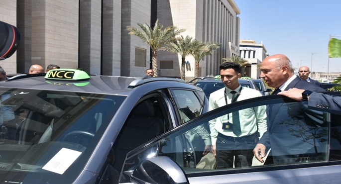 بالصور .. وزير النقل يتابع بدء تشغيل السيارات الكهربائية في العاصمة الإدارية ومحطات الجزء الثالث من المرحلة الثالثة من الخط الثالث للمترو