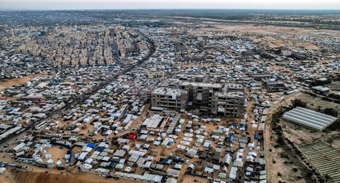 قبيل هجوم محتمل .. الجيش الإسرائيلي يبدأ إجلاء المدنيين شرق رفح جنوب قطاع غزة