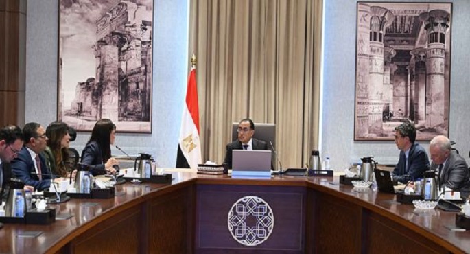 رئيس الوزراء يتابع مع مسئولي البنك الدولي جهود تنفيذ وثيقة  ملكية الدولة وحوكمة الشركات الحكومية