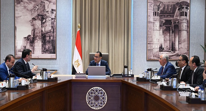 بالصور .. رئيس الوزراء: مصر حريصة على تعزيز التعاون مع لبنان في مختلف المجالات