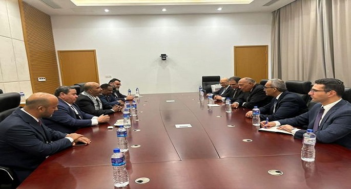 بالصور.. وزير الخارجية يلتقي مع نائب رئيس المجلس الرئاسي الليبي