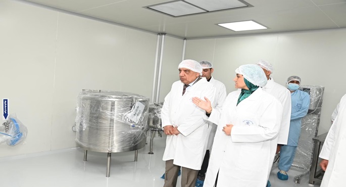 وزير قطاع الأعمال: “إدكو للأدوية” تنتج 40 مليون وحدة سنويا للسوق المحلي والتصدير