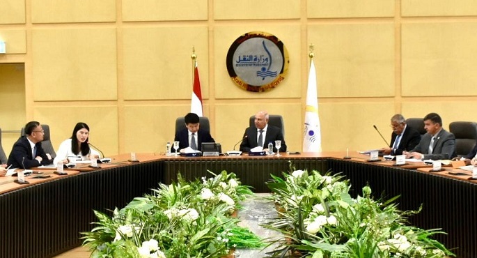 وزير النقل يبحث مع نائب وزير النقل الصينى توطين الصناعة وتصنيع الوحدات المتحركة
