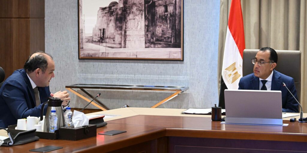 مصدر رفيع المستوى: الرئيس السيسي يوجه الحكومة بالعمل الفوري للحد من فترات انقطاع الكهرباء